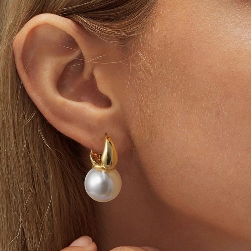 NEW 14k Gold Plated Elegant Gold Faux Pearl Drop Earrings